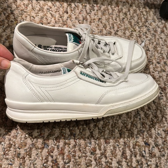 Mephisto size 9 sneakers - Picture 2 of 9